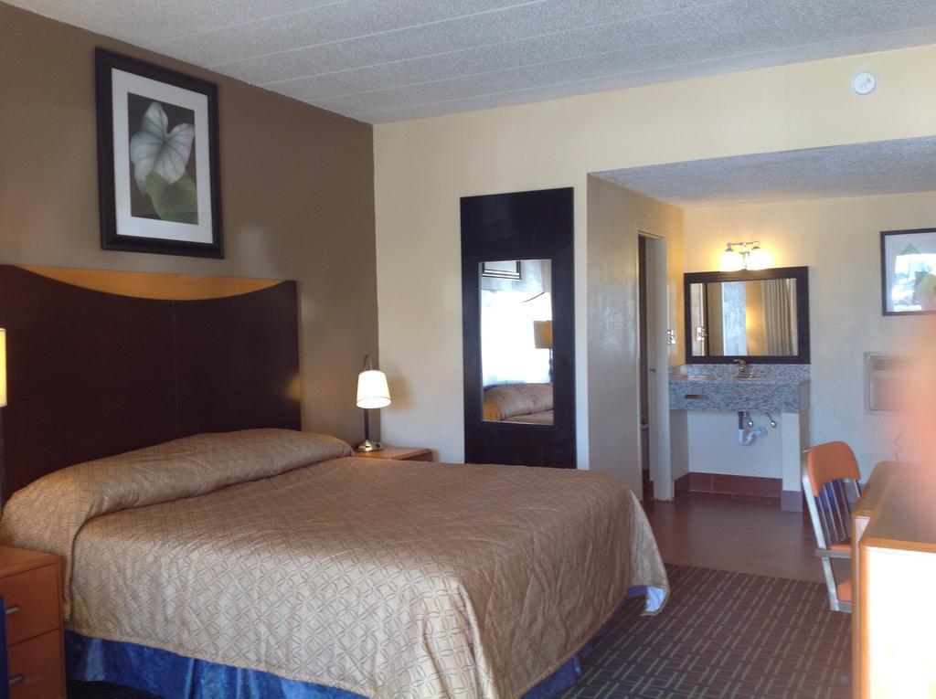 Diamond Inn & Suites Richmond Esterno foto