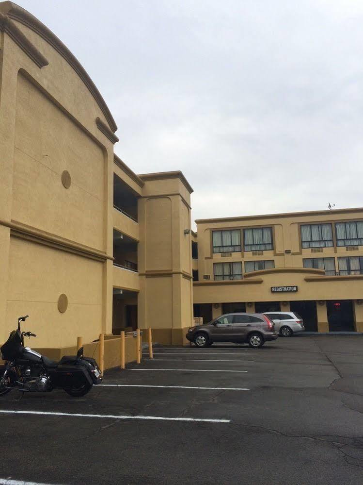 Diamond Inn & Suites Richmond Esterno foto
