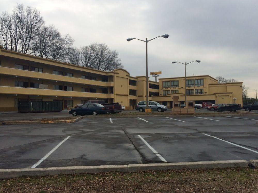 Diamond Inn & Suites Richmond Esterno foto